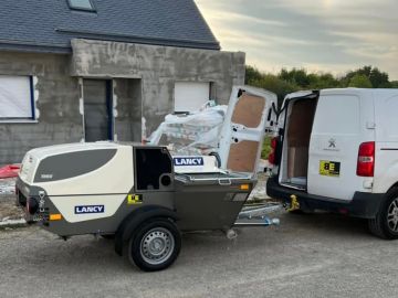 Aujourd’hui mise en service et livraison d’une machine à Enduir LANCY PH9B-R 
Merci à notre client