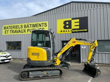 Merci à notre fidèle client.
Après la première livraison d’un TH412 la deuxième avec cette mini pelle wacker neuson EZ26!  👍