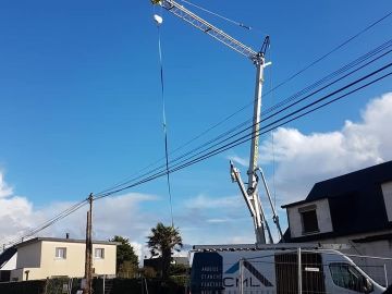 Livraison et formation d’une Grue SPEED-CRANE .
Merci à notre client CML Couverture pour sa confiance