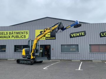Livraison d’une mini-pelle Wacker neuson EZ36 cabine avec pouce hydraulique et lamier 💪